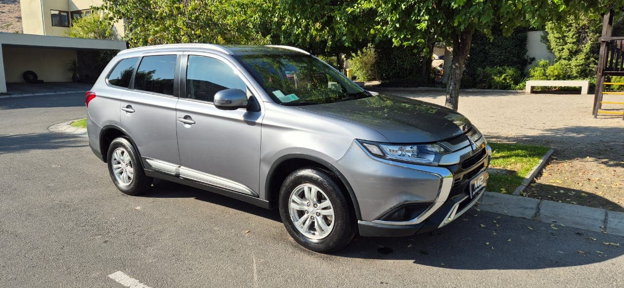 MITSUBISHI OUTLANDER 2,0