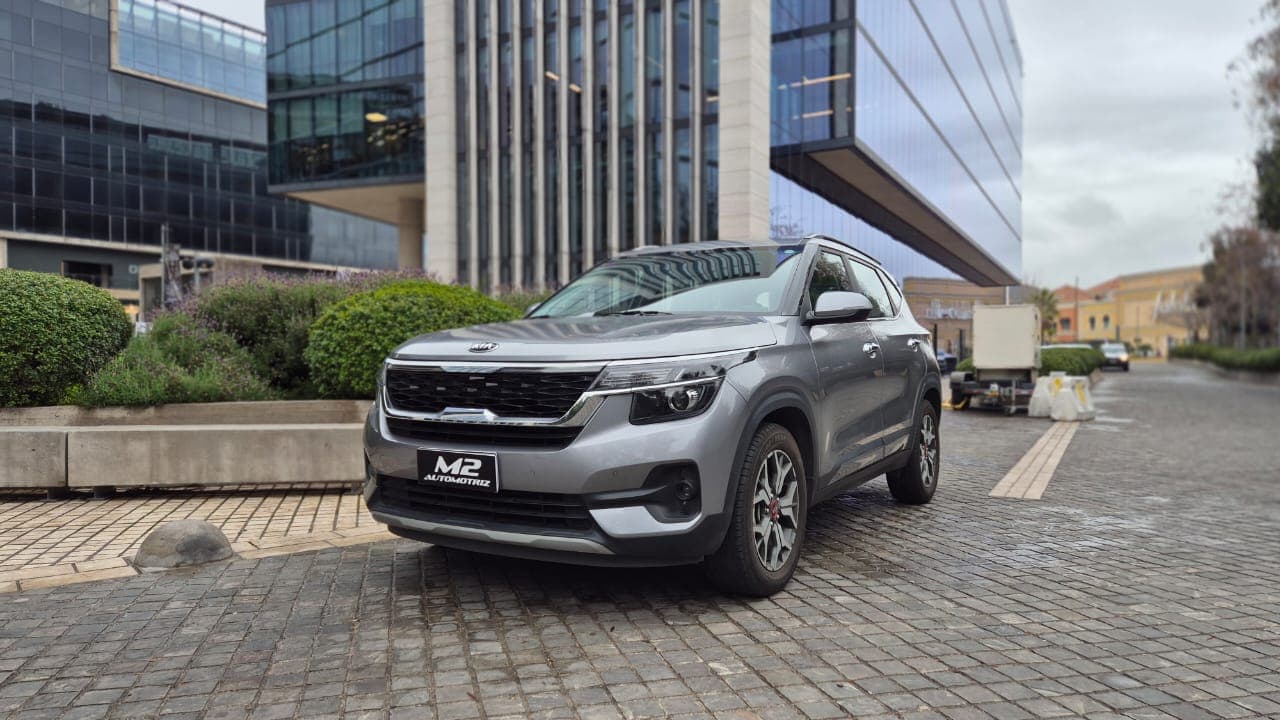 Kia Seltos AT