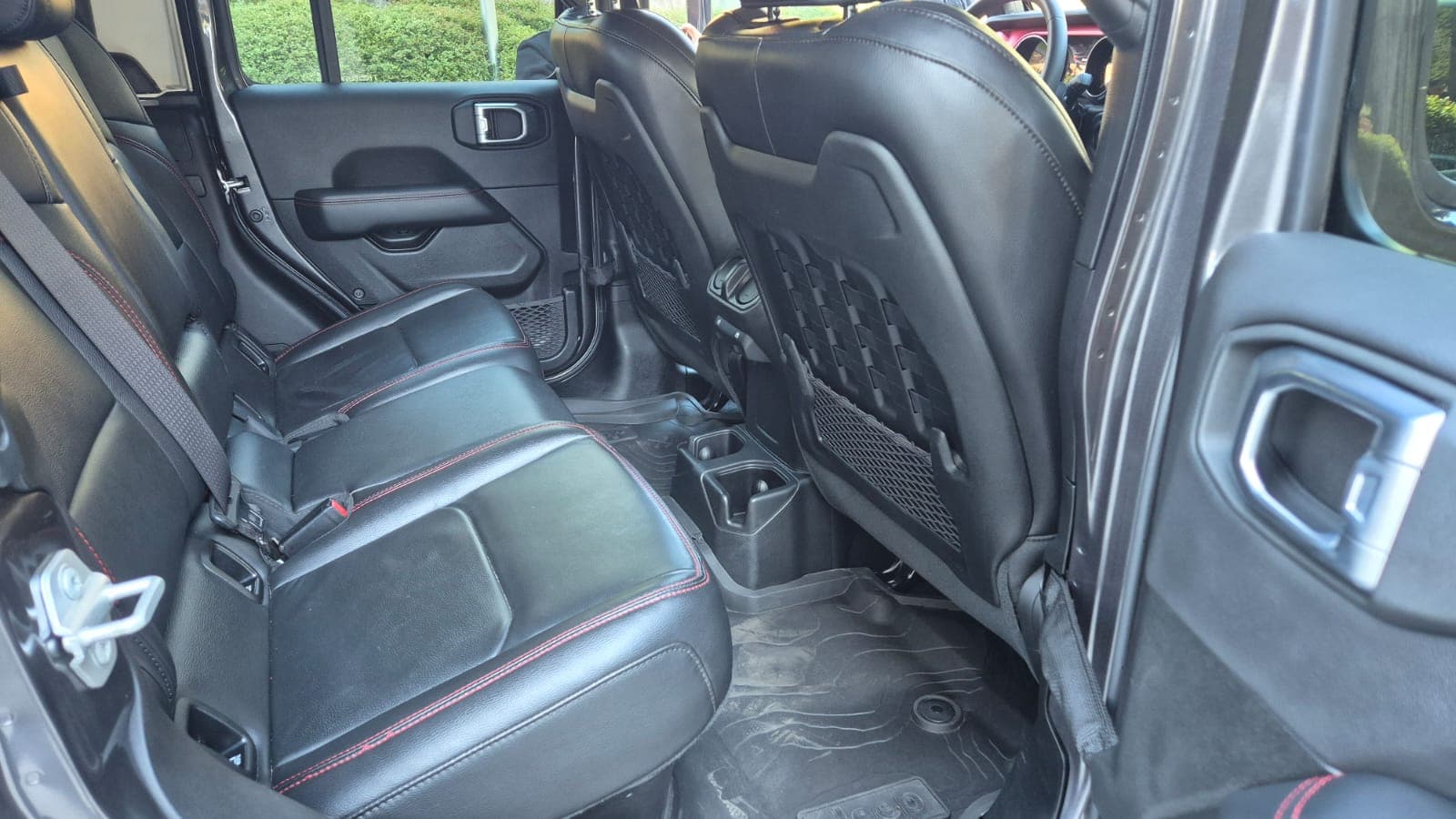 Jeep Rubicon Gladiator - foto 4